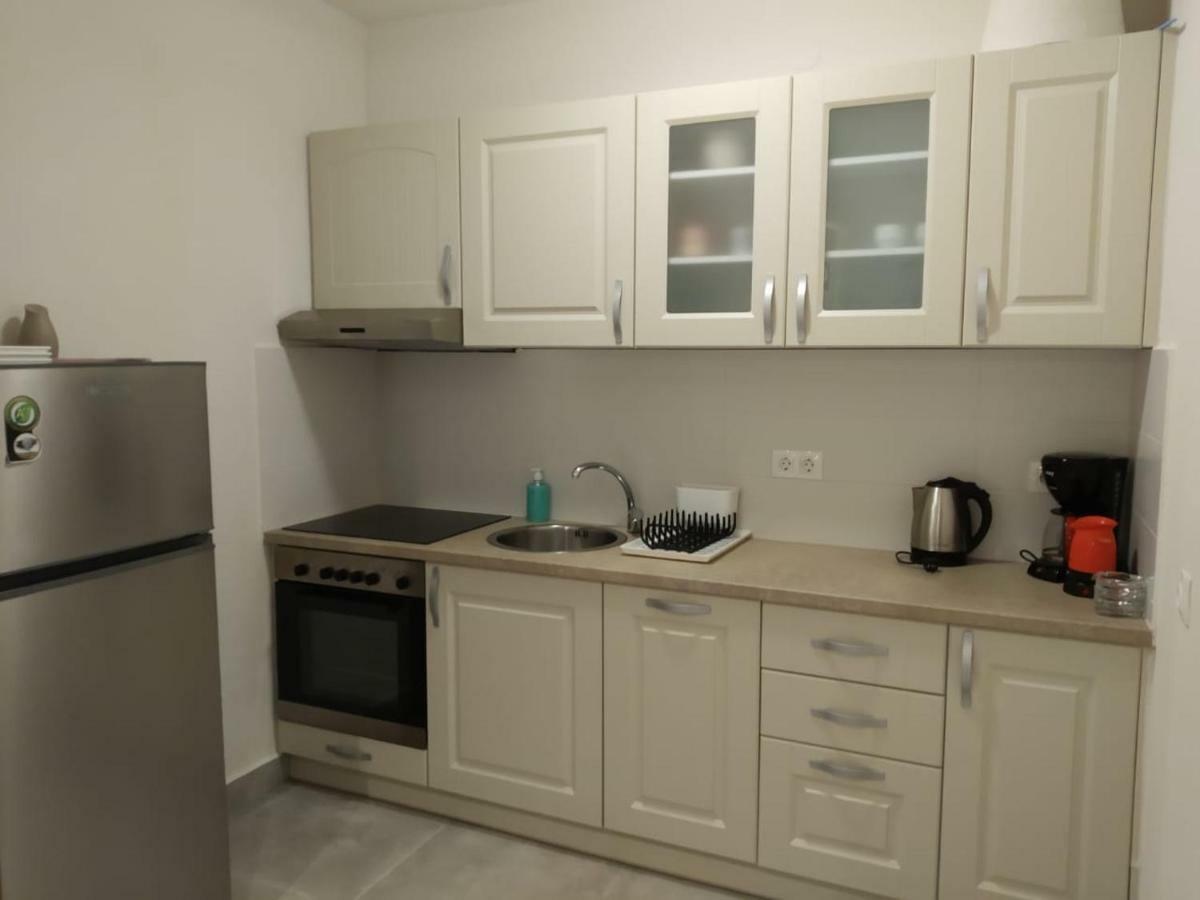 Isabel Artemis Apartment