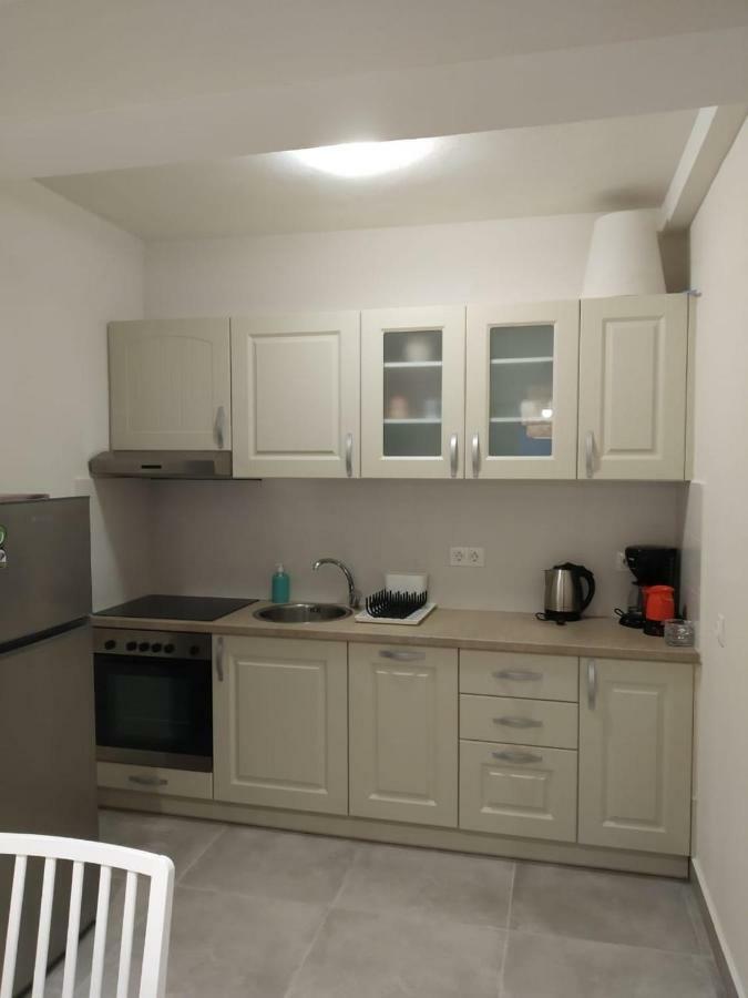 Isabel Artemis Apartment