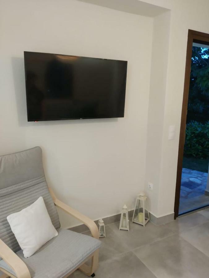 Isabel Artemis Apartment